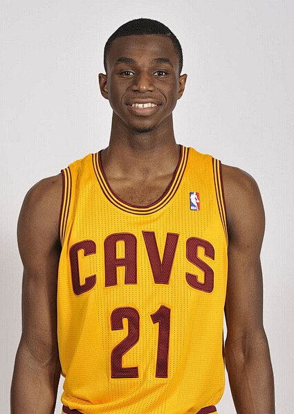 并为球队与 并为球队与